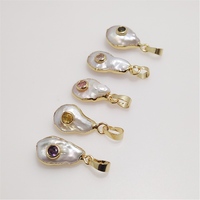 Pendentif irrégulier en perle baroque d'eau douce naturelle, plaqué or, zircon coloré, faible MOQ, vente en gros pour la fabrication de bijoux