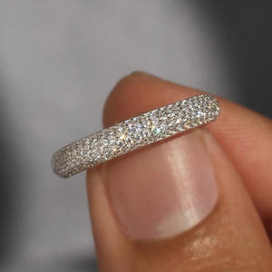 Anello di Diamanti T0777 per Donne, Classico Taglio Brillante Rotondo, Diamante Naturale Colore G, Gioiello con Fascia in Diamanti Bianchi - Product Image 2