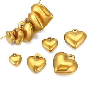 Pendentifs Breloques Cœur 3D en Acier Inoxydable Plaqué Argent, Petites Breloques Cœur pour la Fête des Mères et la Saint-Valentin, Idéal pour la Création de Bijoux - Product Image 3