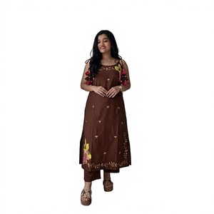Robe ethnique en coton marron pour femmes, longueur cheville, avec broderie florale, coupe ample, tenue décontractée, style indien - Product Image 1