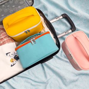 Coréen Nouvelle Grande Capacité Portable Cosmétique Cas avec Mode Nylon Fermeture Éclair Personnalisable PU Sac De Rangement En Gros - Product Image 3