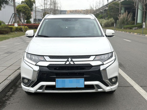 Autos Usados 2019 2020 Mitsubishi Outlander 2.0L Autos Baratos SUV de 7 Plazas, Casi Nuevos, Bajo Kilometraje, Ahorro de Combustible, Autos de <span class=keywords><strong>Segunda</strong></span> <span class=keywords><strong>Mano</strong></span> - Product Image 2