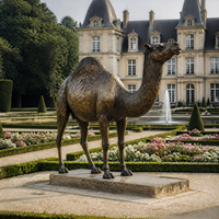 Statue de chameau antique en bronze grandeur nature pour aménagement paysager, décoration réaliste de chameau du désert résistante aux intempéries pour patio, piscine, villa