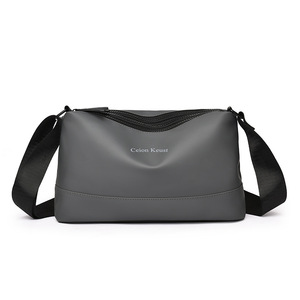 Sac de poitrine personnalisé pour homme, en PU imperméable avec fermeture éclair et doublure en polyester, vente en gros - Product Image 3