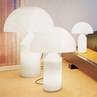 Lampe de table en fer créative Simple post-moderne utilisation en intérieur Style nordique noir blanc doré finition métal DC lampes de chevet décoratives