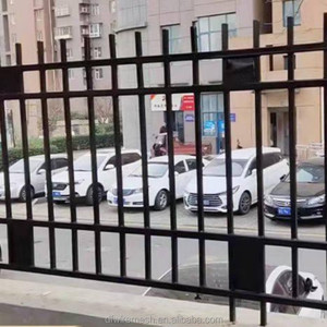 Panneaux de clôture en métal incurvés pour <span class=keywords><strong>jardin</strong></span>, clôture en acier forgé de style antique décoratif pour <span class=keywords><strong>maison</strong></span> résidentielle - Product Image 4