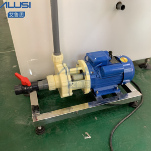 Machine de remplissage par gravité AILUSI électrique automatique à 6 têtes, haute précision, économie d'énergie, pour applications en baril et en chimie - Product Image 4