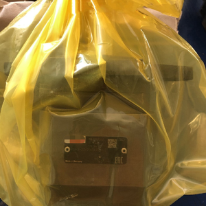 Bơm bánh răng PGH3-22016RE07VU2 R900951305 - Product Image 1