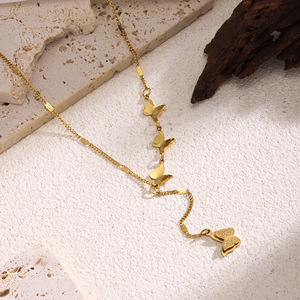 Collana con Ciondolo a Farfalla per Donne, Catena Minimalista per Clavicola, Gioiello di Moda Trendy per Uso Quotidiano - Product Image 3
