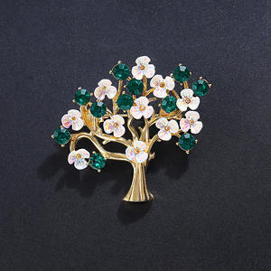 เข็มกลัดรูปต้นไม้ดอกไม้สีเขียว Weiman Plant หรูหราสำหรับผู้หญิง แฟชั่นประดับคริสตัลและเพชรเทียม ชุบทอง ผลิตจากโลหะผสม ออกแบบโดยดีไซเนอร์ สามารถสั่งทำได้ - Product Image 3
