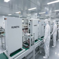 KUNETIC 215kW LiFePO4 Convertisseur de stockage d'énergie à refroidissement liquide, ultra-mince 155mm, 1500V DC 690V AC, pour systèmes BESS C&I IP66