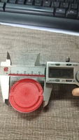 Bouchon à vis en plastique de 42 mm avec bec verseur anti-déversement et anti-fuite pour boîte de conserve carrée (usage chimique industriel)
