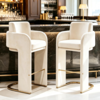 Chaise de bar moderne avec base en acier inoxydable, coussin en velours doux, stable, pour usage hôtelier, mobilier commercial, nouveau design, tabouret de loisirs
