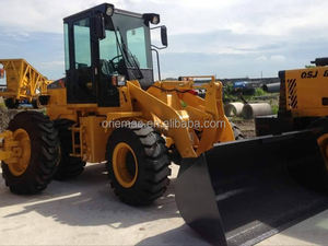 Chargeuse sur pneus compacte 816C avec moteur de 65 kW et godet de 1,0 m³ pour la construction et la manutention de matériaux - Product Image 6