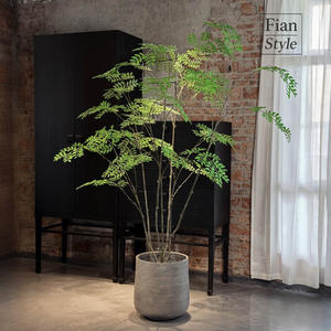 フォン・イアン 高品質ソルバスの葉と鉢 北欧風フェイクグリーン クリスマス ウェディング 室内用 ショッピングモール モダンホームデコレーション - Product Image 3