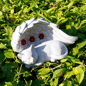 Estatua de jardín conmemorativo de gato en forma de corazón-Gato alado de Ángel con diseño de flores, regalo de luto para mascotas de resina para exteriores/interiores - Product Image 2