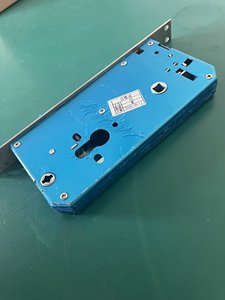 Chất lượng cao 6068 vân tay khóa cửa với 240 mét chốt không gỉ Kích thước tùy chỉnh Lỗ mộng Khóa cơ thể bộ phận quan trọng - Product Image 2