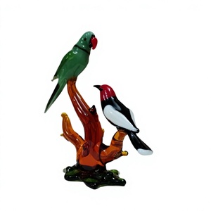 Jarrón de cristal soplado a mano con diseño de pareja de loros, arte contemporáneo de aves y loros, para decoración de oficina. - Product Image 1