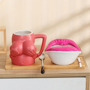 Tazza in Ceramica a Forma di Seno con Bocca Sexy, Posacenere, Cucchiaio e Vassoio in Bambù per Ufficio e Soggiorno - Product Image 2