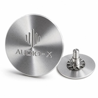 Étiquette décorative en métal gaufré en aluminium personnalisée avec logo pour vêtements et accessoires, avec support adhésif et position de trou personnalisée