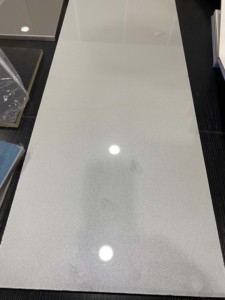 <span class=keywords><strong>MDF</strong></span> Melaminico Lucido con Rivestimento UV 18mm, Puntini Luminosi Colorati, Resistente all'Umidità, E1 <span class=keywords><strong>per</strong></span> Uso Esterno - Product Image 2