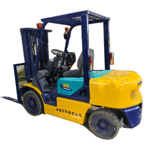 รถยก Komatsu 3ตัน FD30T 3ขั้น4.5เมตรรถยกมือสอง - Product Image 2