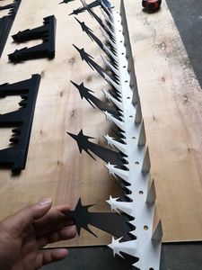 Pointes anti-escalade Razor Point - Product Image 3