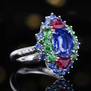 Bague en saphir naturel 2,57 carats, or massif 18 carats serti de 10 diamants, 19 petits saphirs bleus, 8 tsavéries, 2 tourmalines, pour femme - Product Image 2