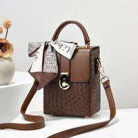 Mode populaire femmes petits sacs à main concepteur sac à bandoulière en gros noir mini sacs à main pour les filles