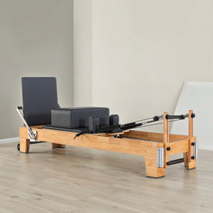 Customized Studio Yoga Pilates Equipment Reformer <strong>Machine</strong> Oak Wood White Pilates Reformer For Yoga <strong>Fitness</strong> - Product Image 1