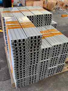 โปรไฟล์อลูมิเนียมอัลลอยด์อุตสาหกรรมมาตรฐานแห่งชาติ 4040W ซีรีส์ 6000 รุ่น T5 รูปทรงสี่เหลี่ยมจัตุรัส ขนาด 40x40 ความหนา 2 มม. แบบตัด - Product Image 5