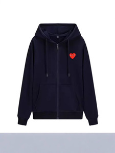 Cardigan PLAY Autunno Inverno Nuovo Marchio di Moda Giapponese Felpa con Cappuccio Larga da Uomo Abbigliamento di Coppia con Ricamo a Cuore - Product Image 4