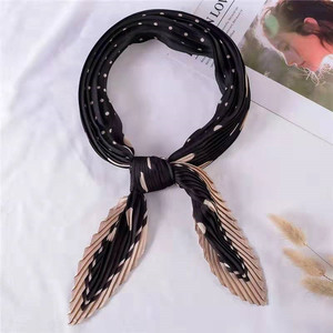 Nuovo Retro di Stile Del Punto Dell'onda Delle <span class=keywords><strong>Donne</strong></span> Decorazione <span class=keywords><strong>Bandana</strong></span> Dei Capelli Sciarpa di Seta Sciarpa - Product Image 2