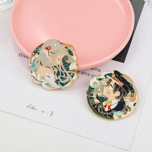 Broche Pendentif Personnalisée en Métal Plaqué Or <span class=keywords><strong>Anime</strong></span> Earthbound Boy <span class=keywords><strong>Hanako</strong></span>-<span class=keywords><strong>kun</strong></span>, Badge Gravé à Impression Numérique pour Anniversaire - Product Image 4