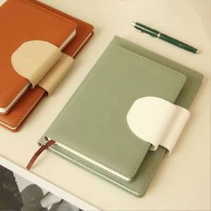 Carnet promotionnel personnalisable à couverture rigide avec reliure cousue, en cuir écologique, portable et durable, idéal comme cadeau - Product Image 2