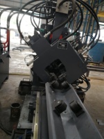 Poinçonneuse en acier d'angle CNC à grande vitesse/découpeuse d'angle CNC JNC1010