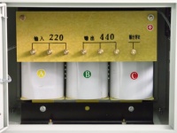 SG 30kVA Yükseltici Trafo 220V 440V 3 Faz Ev Ofis Ticari Kullanım 50/60Hz