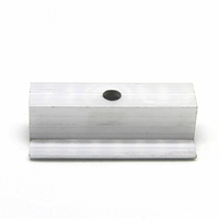 Collier de serrage central solaire en aluminium anodisé avec écrou à bride à vis en T pour système de montage de panneaux photovoltaïques sur rail