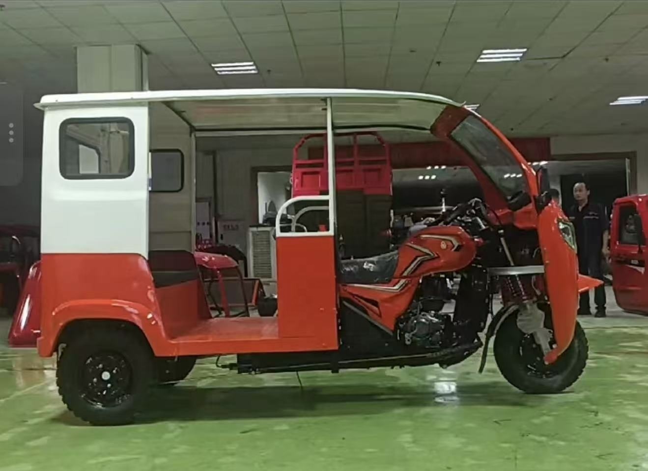 200CC Double-row 7-seater Passenger Tricycle, Automobile Rear Axle, Single-arm Shock Absorption · image 2