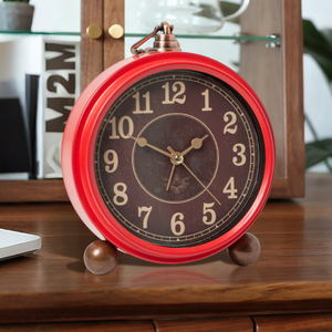 Cổ điển hiện đại thạch anh kim loại đồng hồ báo thức im lặng Máy tính để bàn thiết kế màu đỏ cho phòng ngủ và phòng khách trang trí nội thất - Product Image 4