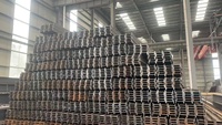 Grand stock de poutres en acier au carbone laminées à chaud galvanisées SS400~SS490 conformes à la norme ASTM (poutres en I/poutres en H)