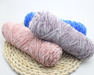 Charmkey meilleur prix en gros 100% polyester fantaisie tricot velours chenille fil <span class=keywords><strong>pour</strong></span> <span class=keywords><strong>crochet</strong></span> à la main - Product Image 3