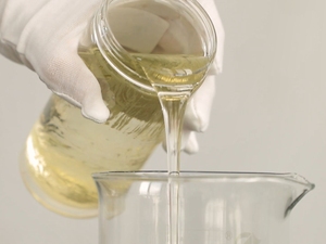 Высокопроизводительный полиамин/Стабилизатор глины/агент, восстанавливающий воду, полиаминовые жидкие химикаты для деэмульгирования - Product Image 4