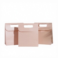 Sacs en papier de luxe personnalisés avec logo, impression UV, estampage à chaud or, emballage cadeau personnalisé pour la vente au détail et les événements de mariage
