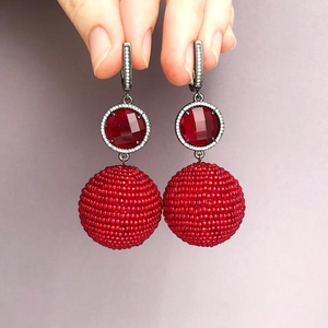 Pendientes de Moda con Cuentas de Cristal Rojo Oscuro - Product Image 1
