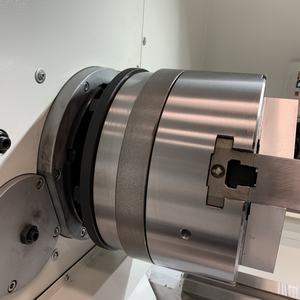 CK6166 CNC Torna Tezgahı 380V Orta Boy Yatay CNC Düz Yataklı Torna, Canlı Takım Tornası ve Özelleştirilmiş Kontrol Sistemi ile - Product Image 6