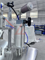 Machine de remplissage d'aérosols semi-automatique haute précision facile à utiliser pour l'huile et le gaz, idéale pour les petites entreprises, prix d'usine