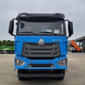 SINOTRUK HOWO Camión Volquete Usado 8x4 de 12 Ruedas y <span class=keywords><strong>50</strong></span> Toneladas, Diésel Euro 2, Volteo Izquierdo, para Minería y Construcción - Product Image 1
