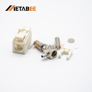 Conector de Arnés de Alimentación Phantom para Radio Automotriz, Coaxial RF de 50 Ohmios, con Conector Fakra B Código B, Color Blanco Crema, para Soldar - Product Image 1