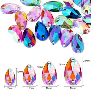 Strass en résine Oleeya multicolores en forme de goutte à coudre, strass à dos plat pour vêtements, robes et projets DIY - Product Image 2